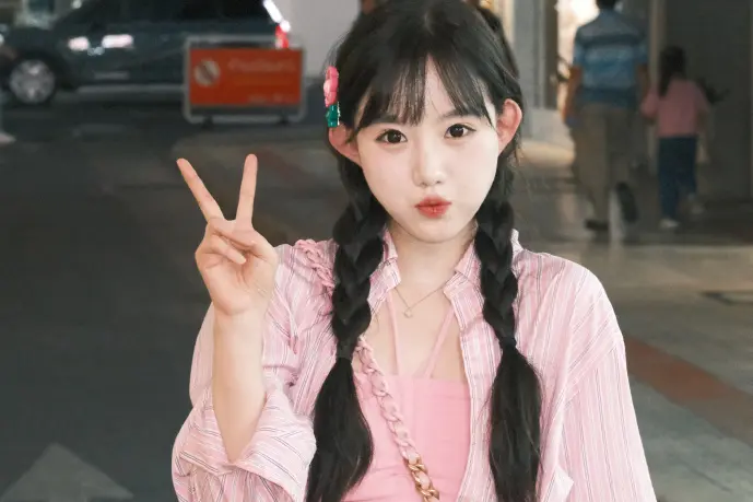 成人内容传播路径分析